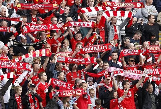 扑救率85.2%场均丢球0.57，斯维拉尔两项数据五大联赛门将第一（斯维拉尔以85.2%扑救率和场均0.57失球领跑五大联赛门将）