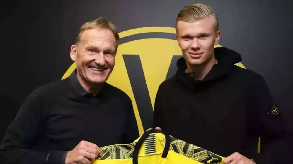 欧冠战报：库杜斯、西蒙斯点射，热刺3-0布拉格斯拉维亚（欧冠简讯：库杜斯、西蒙斯先后点球建功，热刺3比0完胜布拉格斯拉维亚）