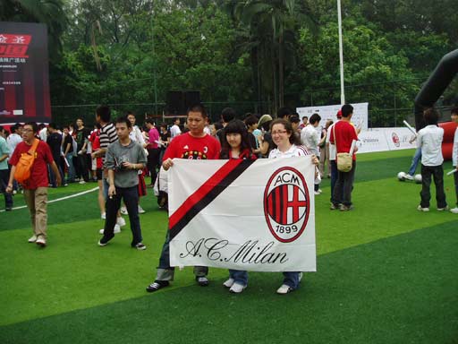 罗体：瓦尔迪家中被盗损失10万欧元财物，窃贼跟踪了他和家人（罗体：瓦尔迪住宅遭窃，约10万欧元财物被盗，嫌犯曾跟踪其家人）