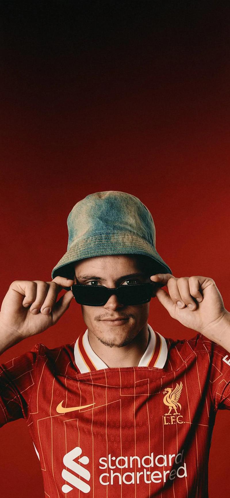 德天空：阿森纳多次考察法兰克福快马巴奥亚，红军热刺也有意（德天空称阿森纳多次考察法兰克福飞翼巴奥亚，利物浦和热刺也在关注）